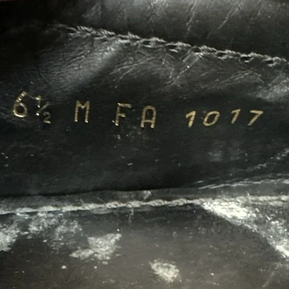 Louis Vuitton Suede Driving Loafers Men's 6.5 Black LV Hardware Made Italy - Picture 13 of 16